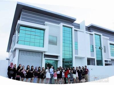 第二屆化妝品科技節(jié)·柏俐臣緊握全國第一手咨詢教育信息咨詢